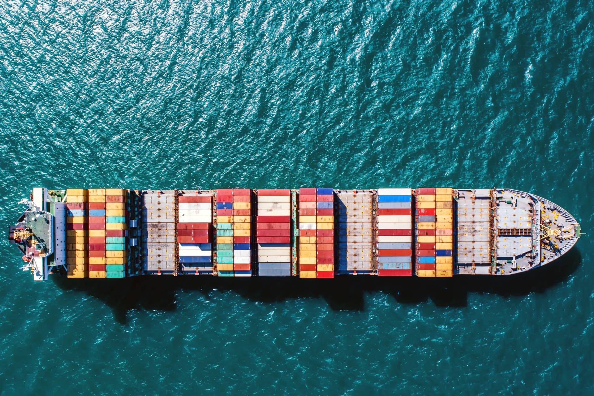 Internationale Warenbewegungen vereinfachen durch Export zollabwicklung und Express Transport Deutschland